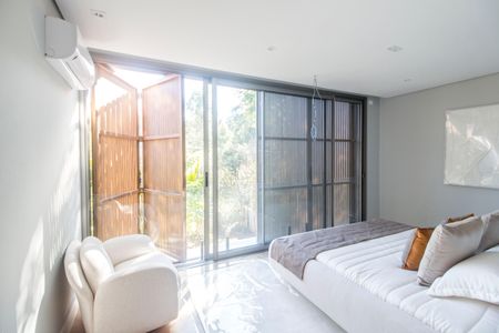 Casa à venda com 813m², 5 quartos e 3 vagasSuíte master