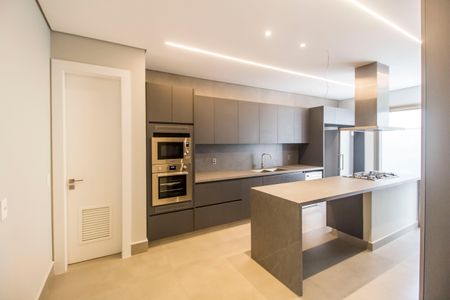 Casa à venda com 813m², 5 quartos e 3 vagasCozinha