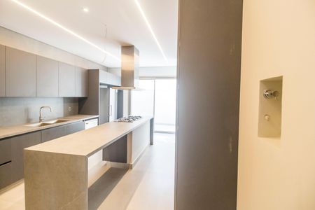 Casa à venda com 813m², 5 quartos e 3 vagasCozinha
