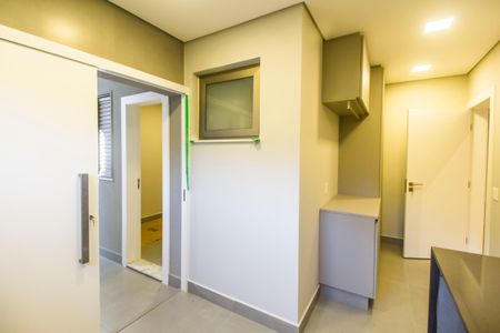 Casa à venda com 813m², 5 quartos e 3 vagasÁrea de Serviço