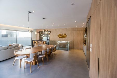 Casa à venda com 813m², 5 quartos e 3 vagasSala 