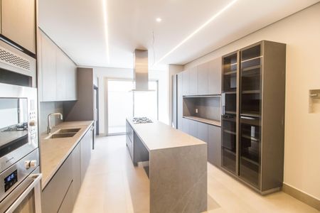 Casa à venda com 813m², 5 quartos e 3 vagasCozinha