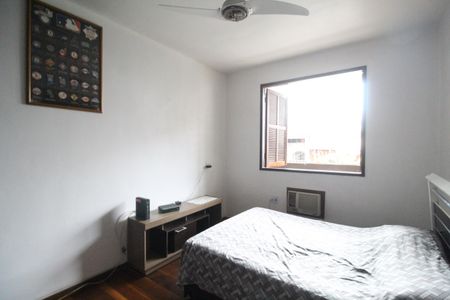 Casa de condomínio à venda com 290m², 5 quartos e 3 vagasQuarto 2