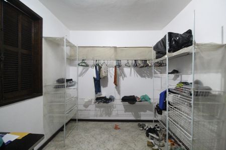 Casa de condomínio à venda com 290m², 5 quartos e 3 vagasQuarto 1
