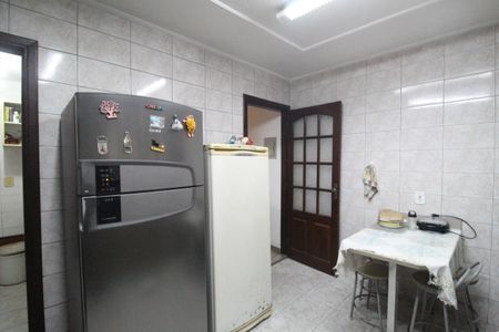 Casa de condomínio à venda com 290m², 5 quartos e 3 vagasCozinha