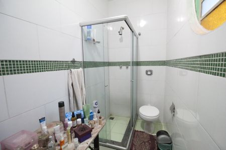 Casa de condomínio à venda com 290m², 5 quartos e 3 vagasBanheiro da suíte 2