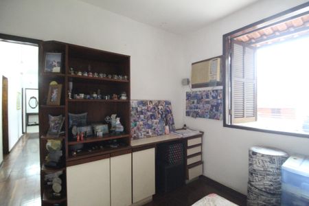 Casa de condomínio à venda com 290m², 5 quartos e 3 vagasSuíte 1