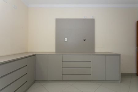 Casa à venda com 213m², 4 quartos e 4 vagasSuíte 1