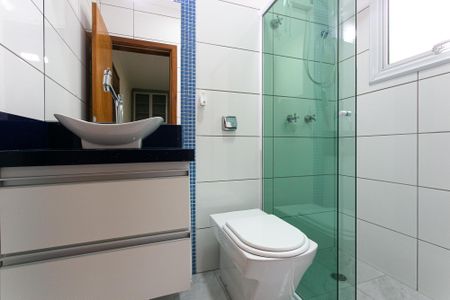 Casa à venda com 213m², 4 quartos e 4 vagasBanheiro da Suíte 2