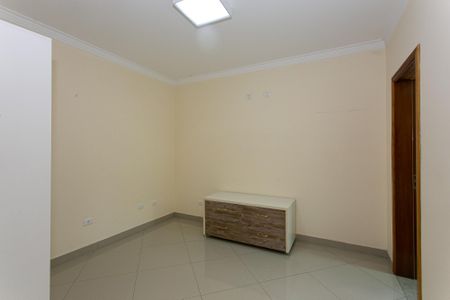 Casa à venda com 213m², 4 quartos e 4 vagasSuíte 3