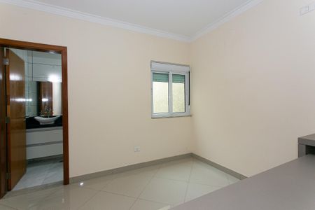 Casa à venda com 213m², 4 quartos e 4 vagasSuíte 2