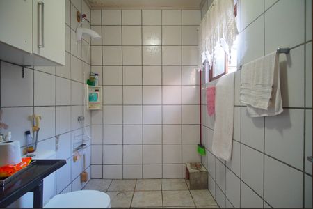 Casa à venda com 180m², 3 quartos e 4 vagasBanheiro da Suíte 1