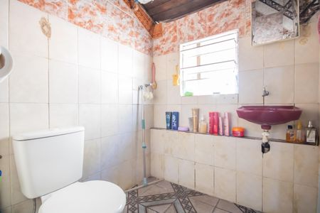 Casa à venda com 225m², 4 quartos e sem vaga Casa à venda com 225m², 4 quartos e sem vagaBanheiro (Casa 2)