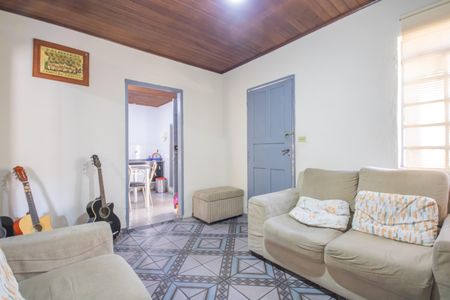 Casa à venda com 225m², 4 quartos e sem vaga Casa à venda com 225m², 4 quartos e sem vagaSala (Casa 2)