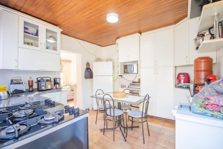 Casa à venda com 225m², 4 quartos e sem vaga Casa à venda com 225m², 4 quartos e sem vagaCozinha (Casa 1)