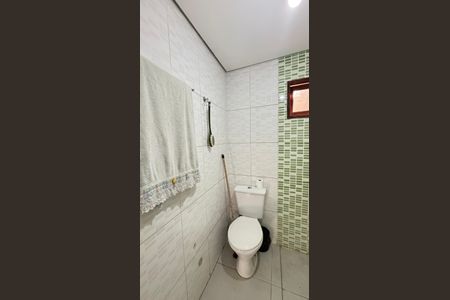 Casa à venda com 178m², 2 quartos e 3 vagas Casa à venda com 178m², 2 quartos e 3 vagasBanheiro da Suíte 2