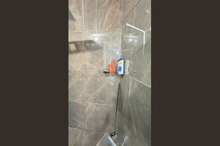 Casa à venda com 178m², 2 quartos e 3 vagas Casa à venda com 178m², 2 quartos e 3 vagasBanheiro da Suíte 1