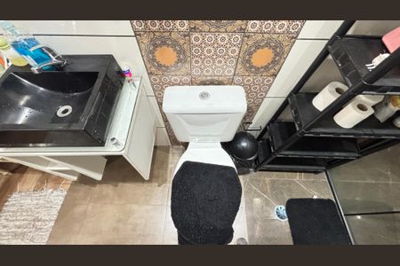 Casa à venda com 178m², 2 quartos e 3 vagas Casa à venda com 178m², 2 quartos e 3 vagasBanheiro da Suíte 1