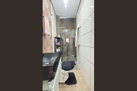 Casa à venda com 178m², 2 quartos e 3 vagas Casa à venda com 178m², 2 quartos e 3 vagasBanheiro da Suíte 1