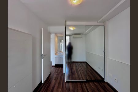 Apartamento à venda com 48m², 1 quarto e 1 vagaQuarto