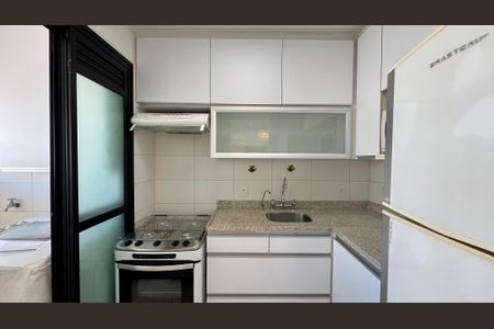 Apartamento para alugar com 115m², 2 quartos e 2 vagasCozinha