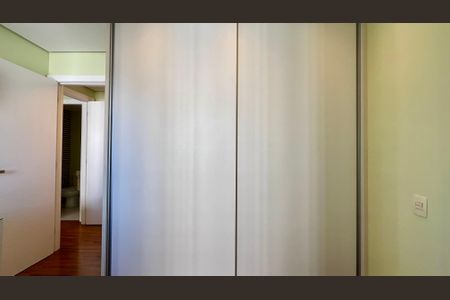 Apartamento para alugar com 115m², 2 quartos e 2 vagasQuarto