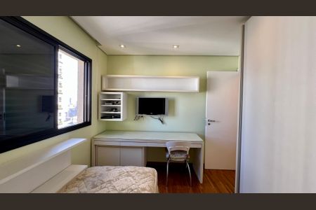 Apartamento para alugar com 115m², 2 quartos e 2 vagasQuarto