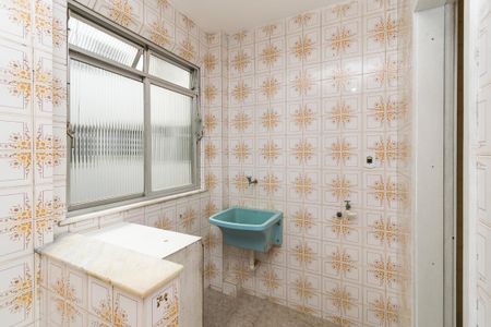 Apartamento à venda com 60m², 2 quartos e 1 vagaÁrea de Serviço