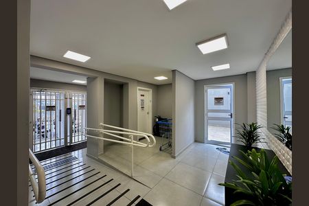Apartamento para alugar com 30m², 2 quartos e sem vaga Apartamento para alugar com 30m², 2 quartos e sem vagaHall Social Bloco