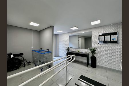Apartamento para alugar com 30m², 2 quartos e sem vaga Apartamento para alugar com 30m², 2 quartos e sem vagaHall Social Bloco