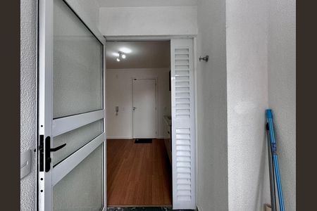 Apartamento para alugar com 30m², 2 quartos e sem vaga Apartamento para alugar com 30m², 2 quartos e sem vagaSacada