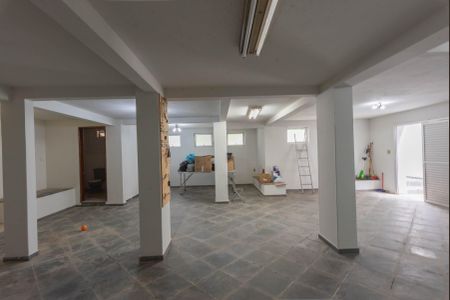 Casa à venda com 321m², 3 quartos e 3 vagasSalão