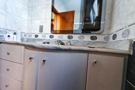 Casa para alugar com 321m², 3 quartos e 3 vagasBanheiro Social