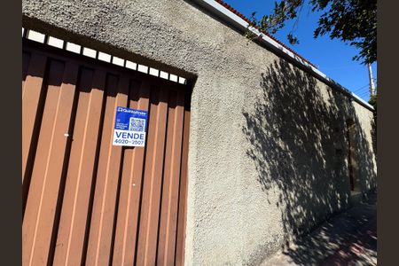 Casa à venda com 336m², 5 quartos e 3 vagasPlaca