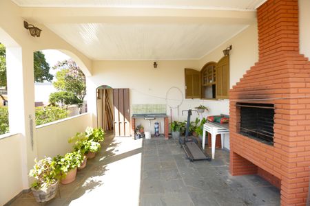 Casa à venda com 336m², 5 quartos e 3 vagasTerraço