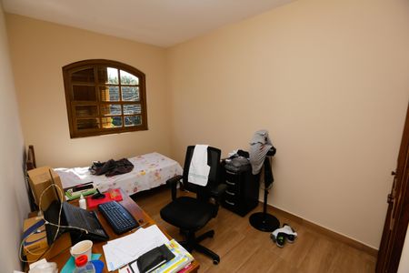 Casa à venda com 336m², 5 quartos e 3 vagasQuarto 3