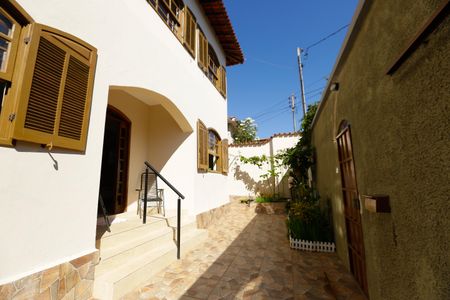 Casa à venda com 336m², 5 quartos e 3 vagasÁrea Externa