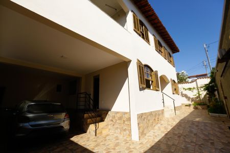Casa à venda com 336m², 5 quartos e 3 vagasÁrea Externa