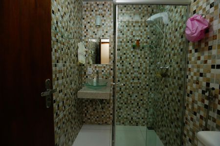 Casa à venda com 336m², 5 quartos e 3 vagasBanheiro