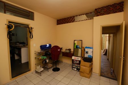 Casa à venda com 336m², 5 quartos e 3 vagasEdícula