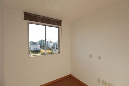 Apartamento para alugar com 75m², 3 quartos e 2 vagasQuarto 3