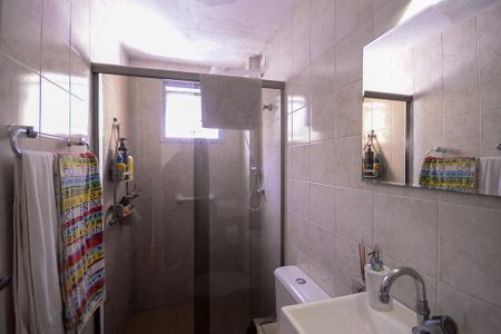 Apartamento à venda com 56m², 2 quartos e 1 vaga Apartamento à venda com 56m², 2 quartos e 1 vagaBanheiro Social