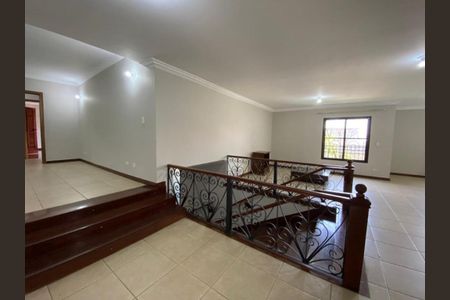 Casa à venda com 380m², 4 quartos e 5 vagasFoto 04