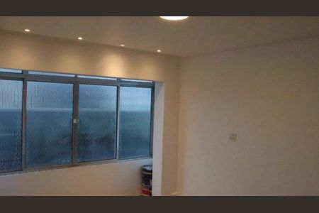 Apartamento à venda com 74m², 2 quartos e sem vaga