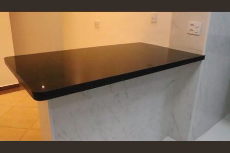 Apartamento à venda com 74m², 2 quartos e sem vaga