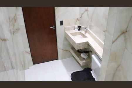 Apartamento à venda com 74m², 2 quartos e sem vaga