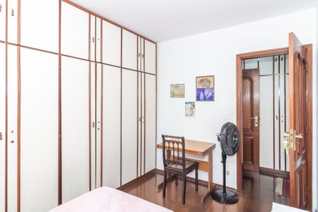 Apartamento à venda com 140m², 3 quartos e 2 vagasQuarto 3