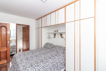 Apartamento à venda com 140m², 3 quartos e 2 vagasQuarto