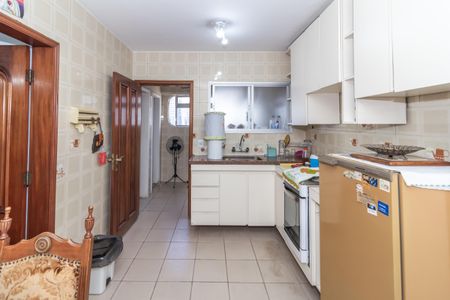 Apartamento à venda com 140m², 3 quartos e 2 vagasCozinha