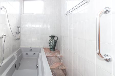 Apartamento à venda com 140m², 3 quartos e 2 vagasBanheiro do Quarto 